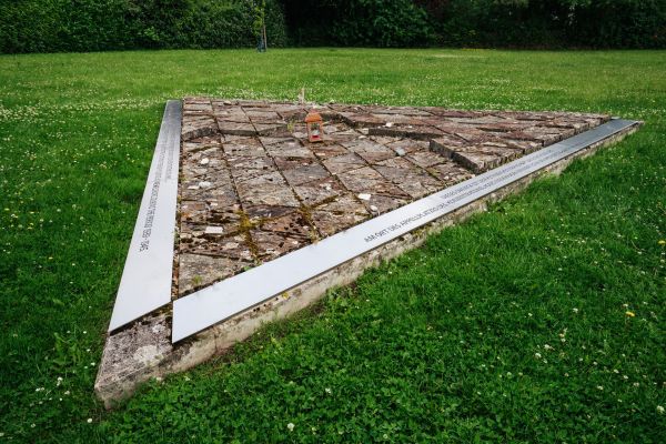 Gedenkfeier für die Opfer der SS-Gewalt in Wewelsburg 